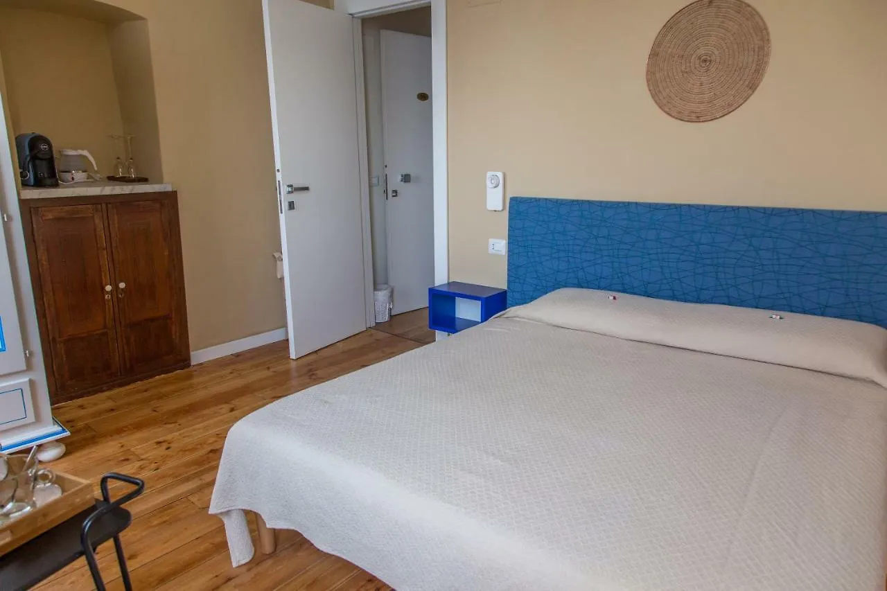 Pensión Orto Al Mare Room Rental Riomaggiore